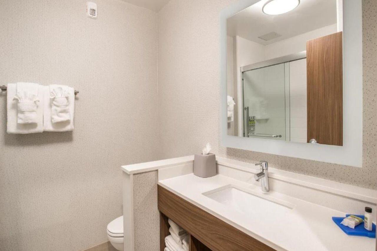 Holiday Inn Express & Suites Racine By Ihg Eksteriør billede