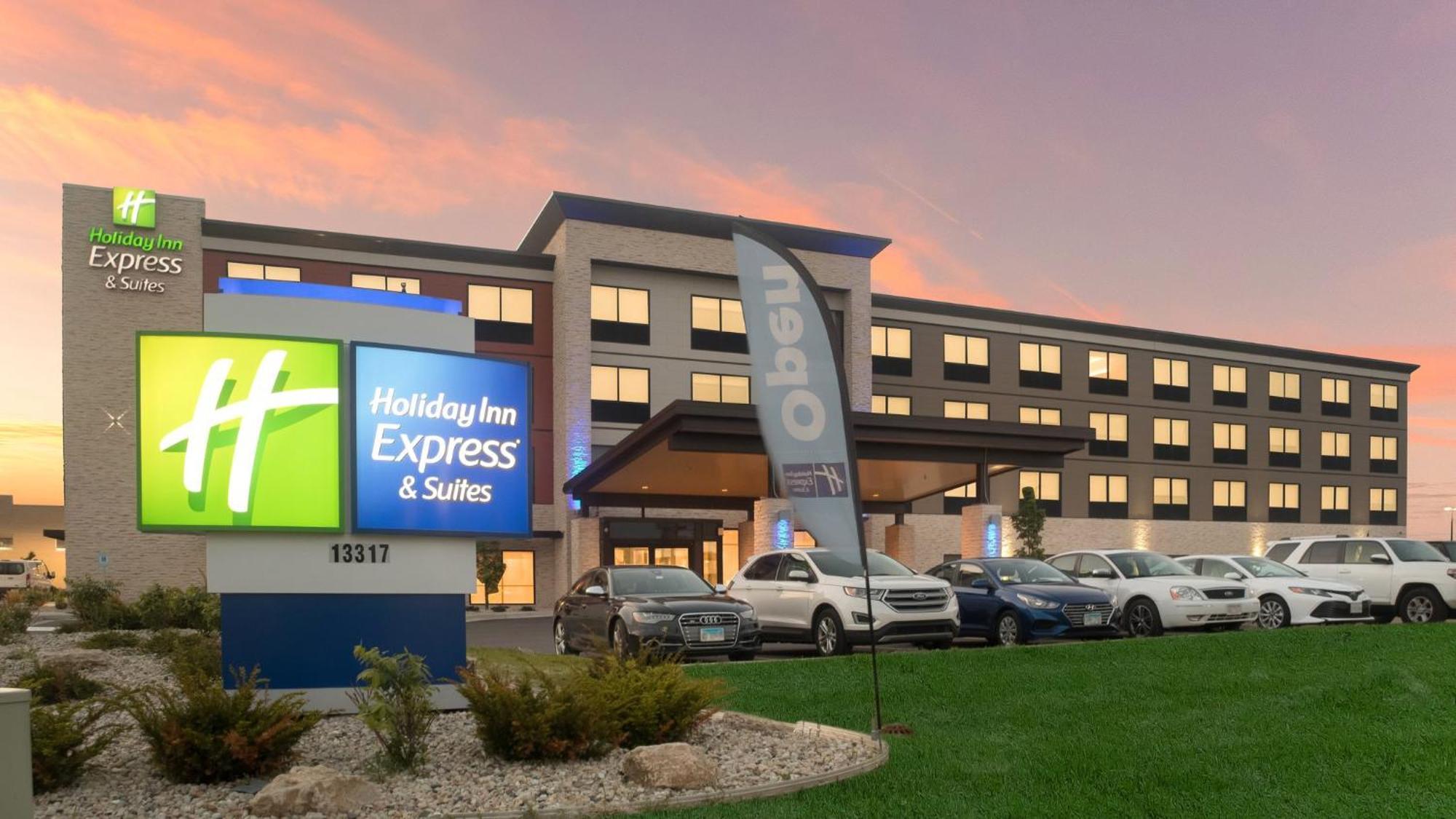 Holiday Inn Express & Suites Racine By Ihg Eksteriør billede